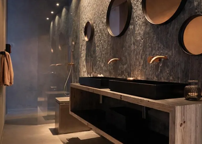 Caselva Mountain By 木屋